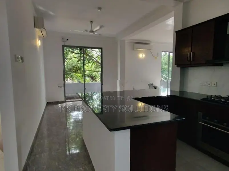 Commercial Building for Rent in Colombo 05 (file No 22 C)