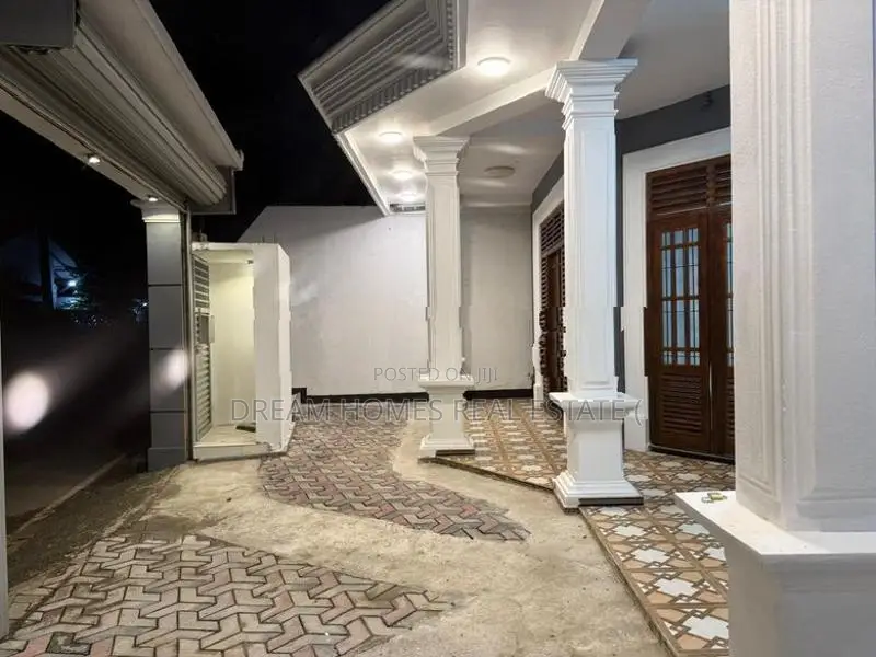 New Molding Design Two-Storey House for Sale – Kotuwila, Wallampitiya