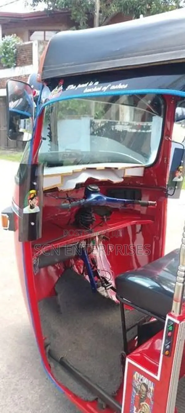 Bajaj RE 2007