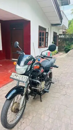 Bajaj CT100 2005