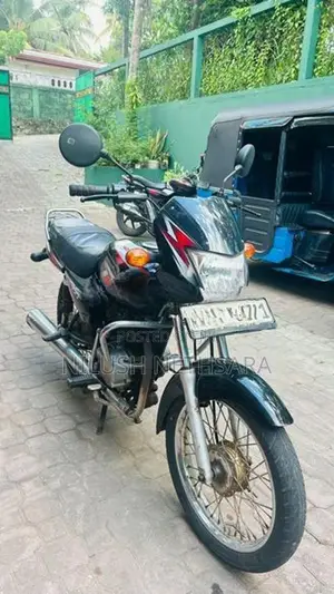 Bajaj CT100 2005