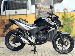 Honda CB Hornet 160R 2017