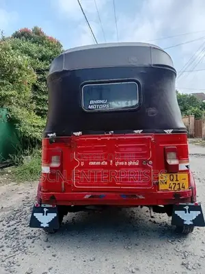 Bajaj RE 2006