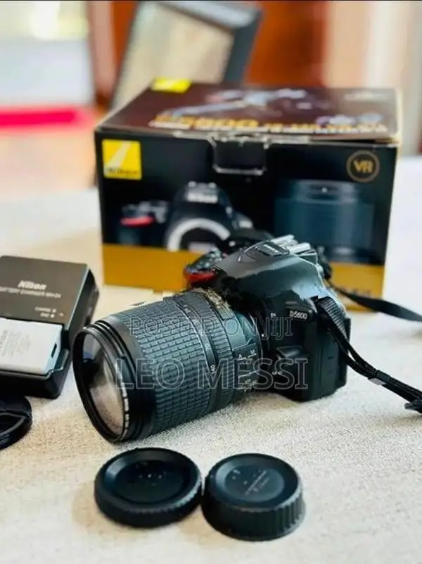 Nikon d vr kit Lens