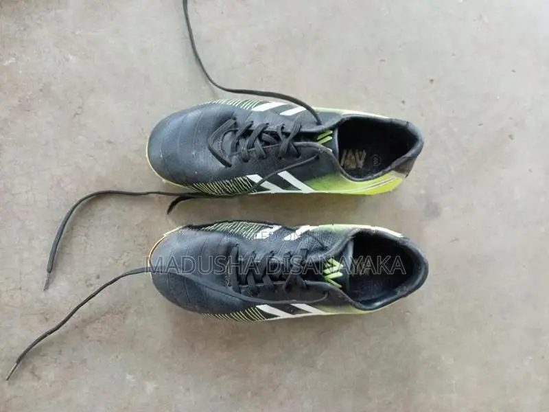nike football shoes