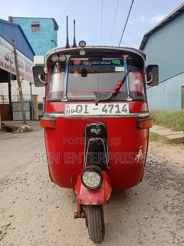 Bajaj RE 2006
