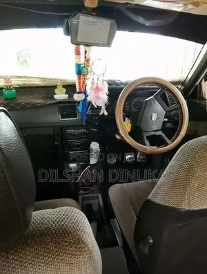 Nissan Sunny 1986