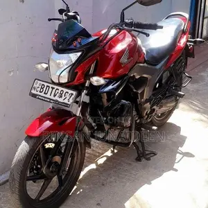 Honda CB Trigger 2016