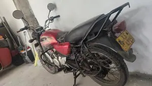 Bajaj Boxer 2012