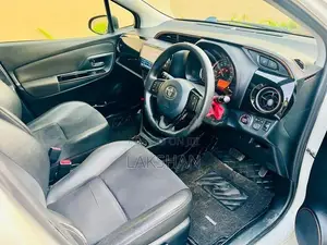 Toyota Vitz 2019 2018