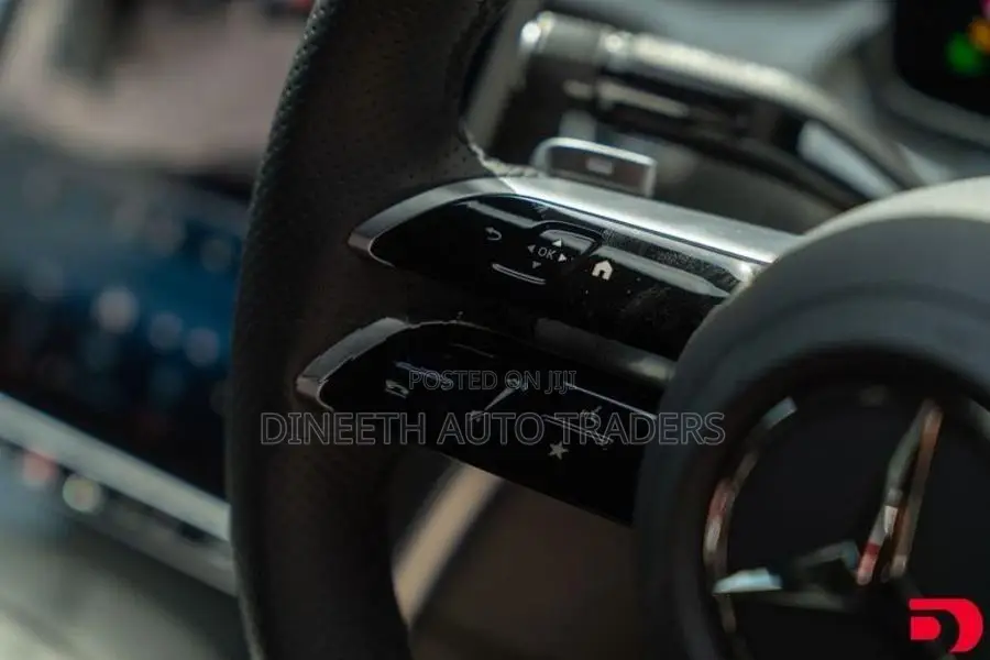 Mercedes Benz C200 AMG Premium Plus 2024