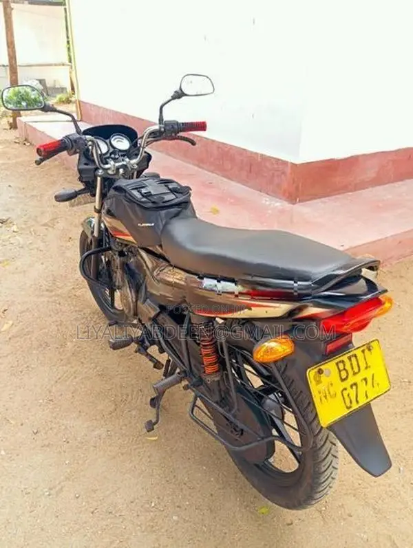 Bajaj Platina 100 ES 2015
