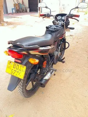 Bajaj Platina 100 ES 2015