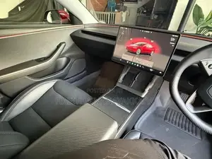 Tesla Model 3 Full Option 2024