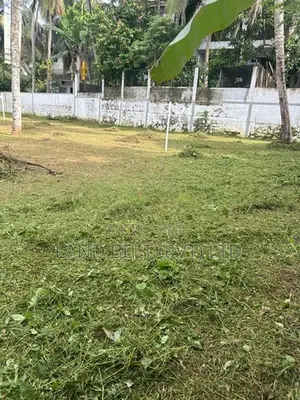 Residential Land Near Makumbura Highway