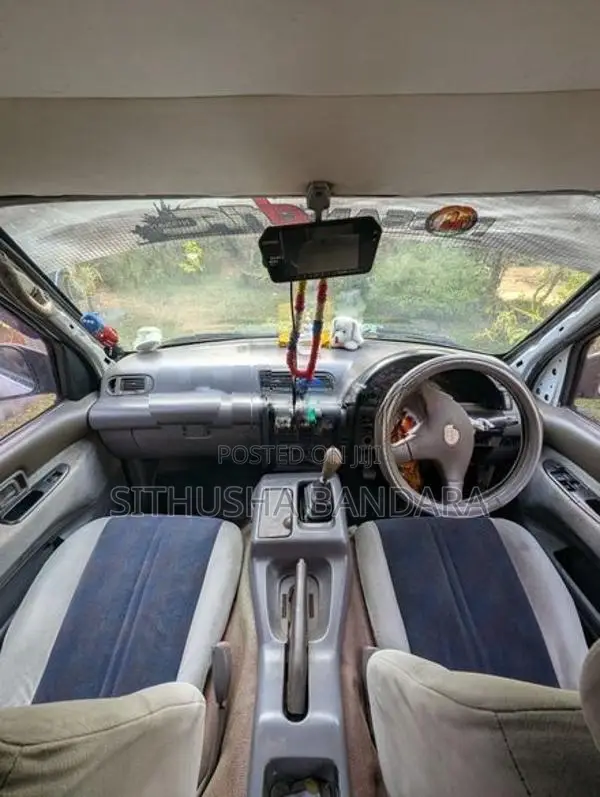 Nissan Serena VVJC23 1992