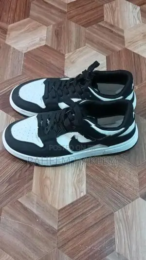 Nike shoe,used only once,it's like new one