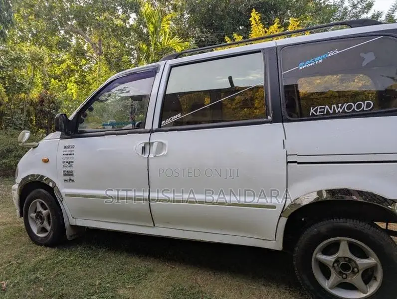 Nissan Serena VVJC23 1992