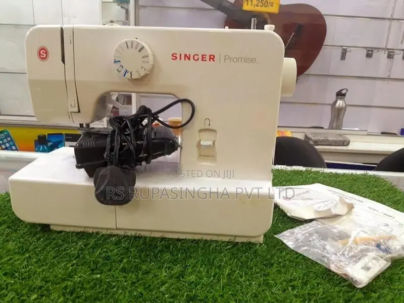 Singer Portable Sewing Machine