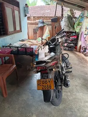 Bajaj Discover 2015