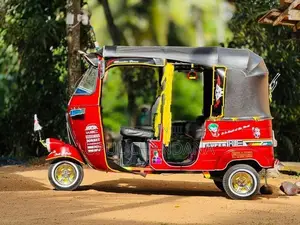 Bajaj RE threeweel 2000
