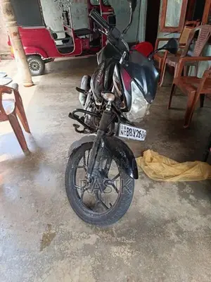 Bajaj Discover 2015