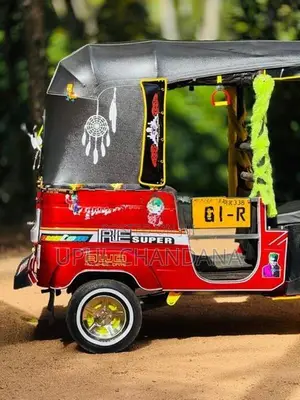 Bajaj RE threeweel 2000