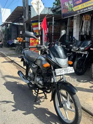 Bajaj Platina 100 ES 2017