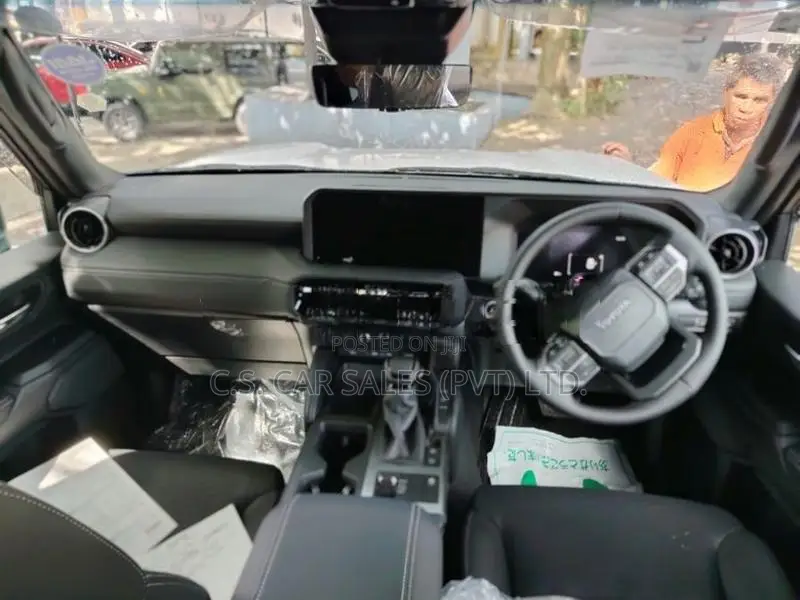 Toyota Land Cruiser Prado 250 VX 2026