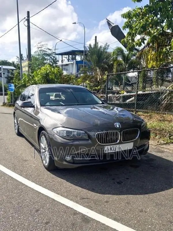BMW 528i 2011