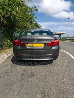 BMW 528i 2011