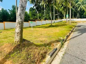 Sale – Panagoda Land Near Bus Route
