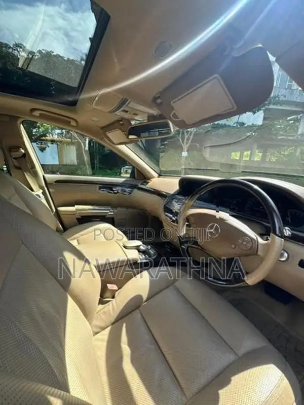 Mercedes Benz S350 2011
