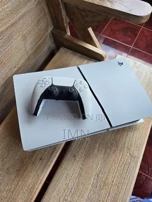 PS5 Slim 1TB