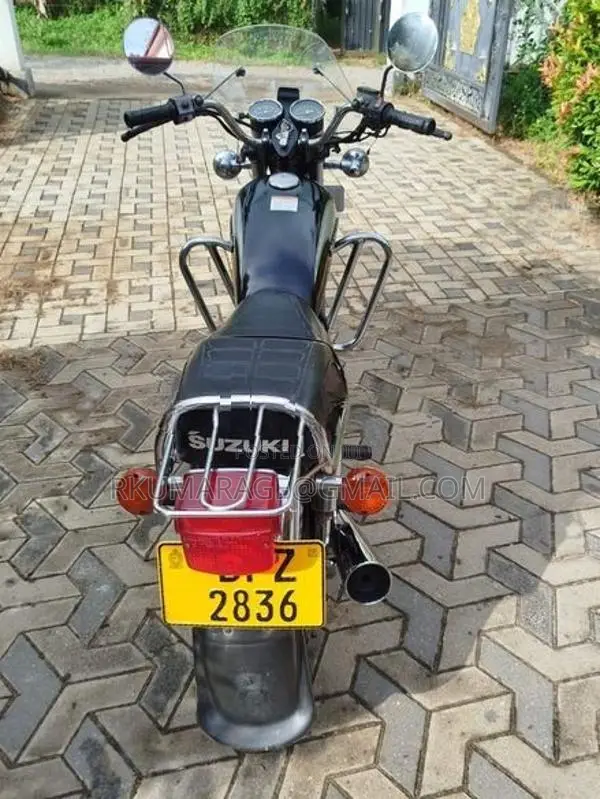 Suzuki GN 125 2014