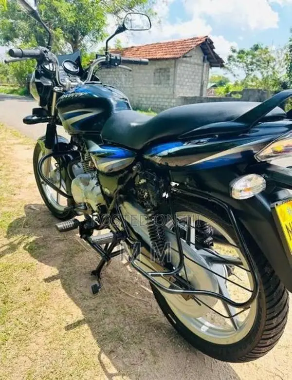 Bajaj Discover 125 2017 for Parts