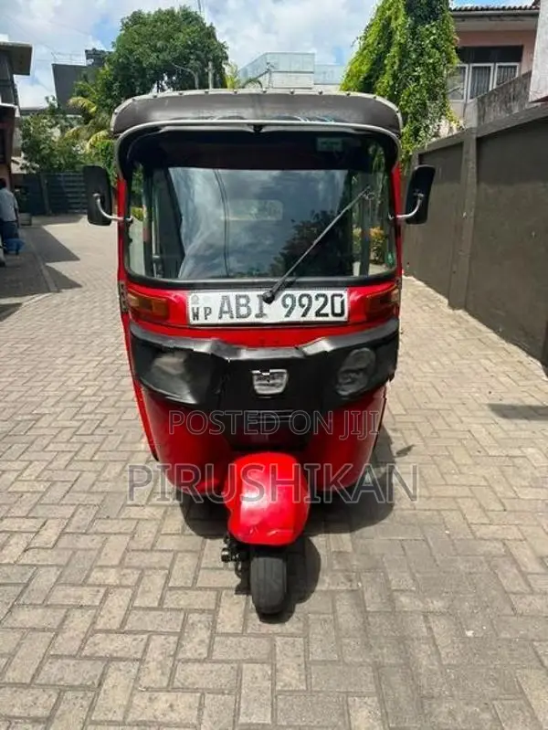 Bajaj RE 4 Stroke 2015