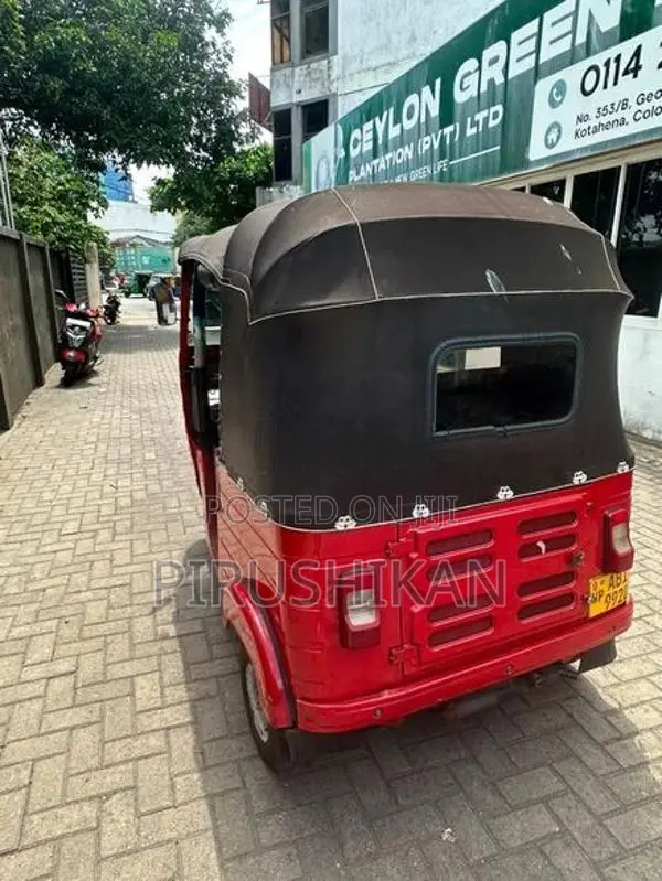 Bajaj RE 4 Stroke 2015