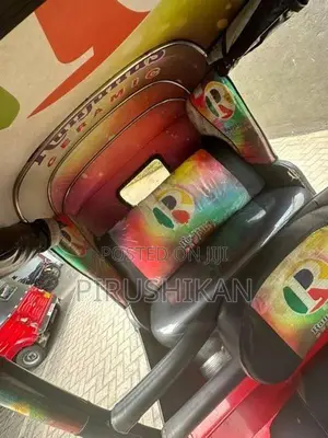 Bajaj RE 4 Stroke 2015