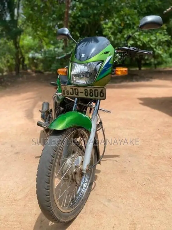 Bajaj Caliber 2005