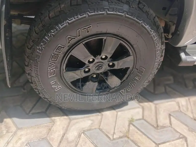 Toyota Hilux 2010