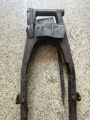 Bajaj Discover Swing Arm