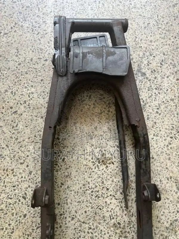 Bajaj Discover Swing Arm
