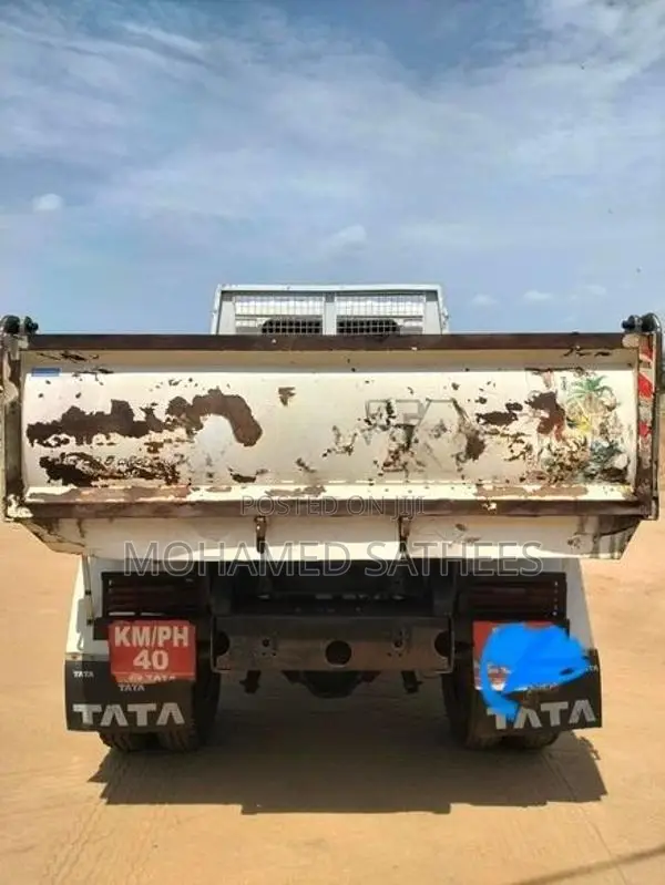 Tata Tipper 2010