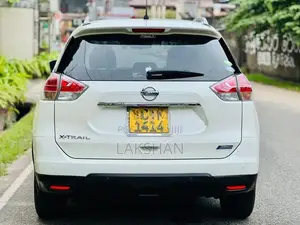 Nissan X-Trail 2015