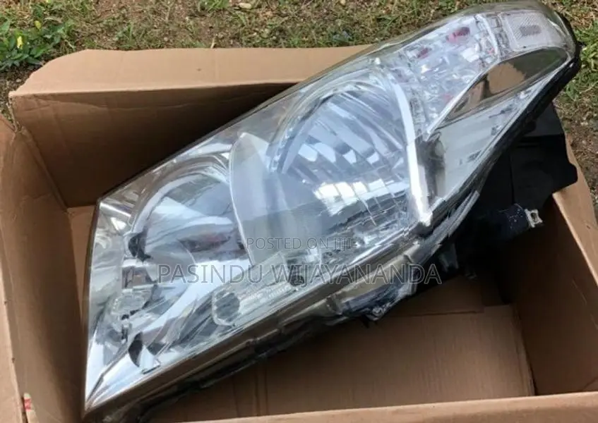 Toyota Land Cruiser 200 Headlights
