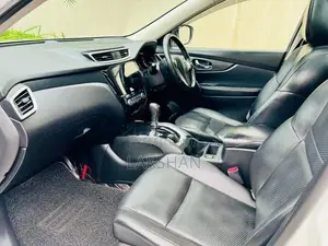Nissan X-Trail 2015
