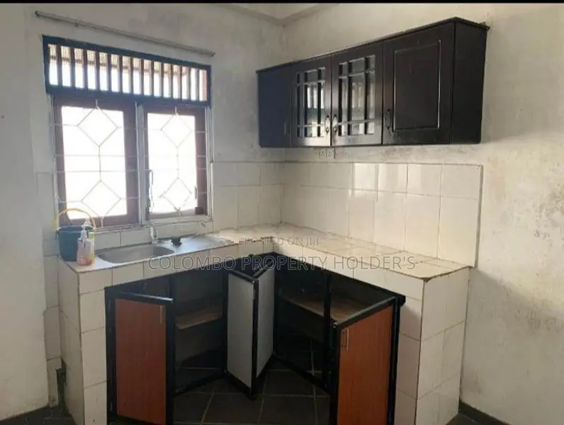 HOUSE RENT IN DEHIWALA UPSTAIRS