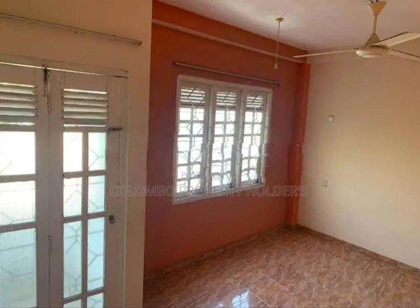 HOUSE RENT IN DEHIWALA UPSTAIRS