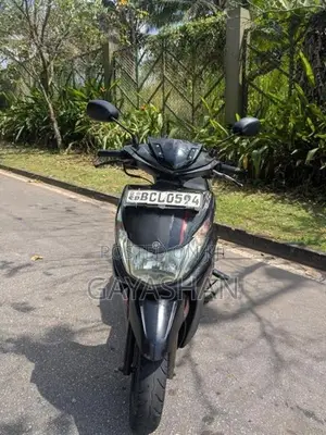 Yamaha Ray ZR 2015